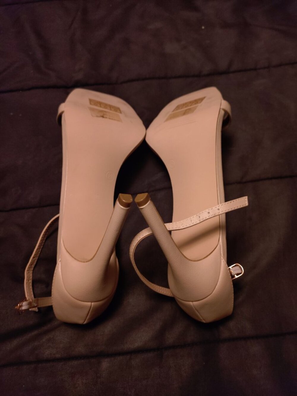 Journee Collection Womens Tru Comfort Foam Everton Pump Nude - Size 12 Womens US - Picture 5 of 7